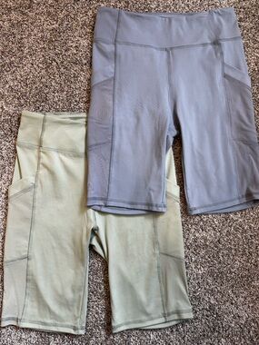 High-Waist Bike Shorts in Sage and Slate